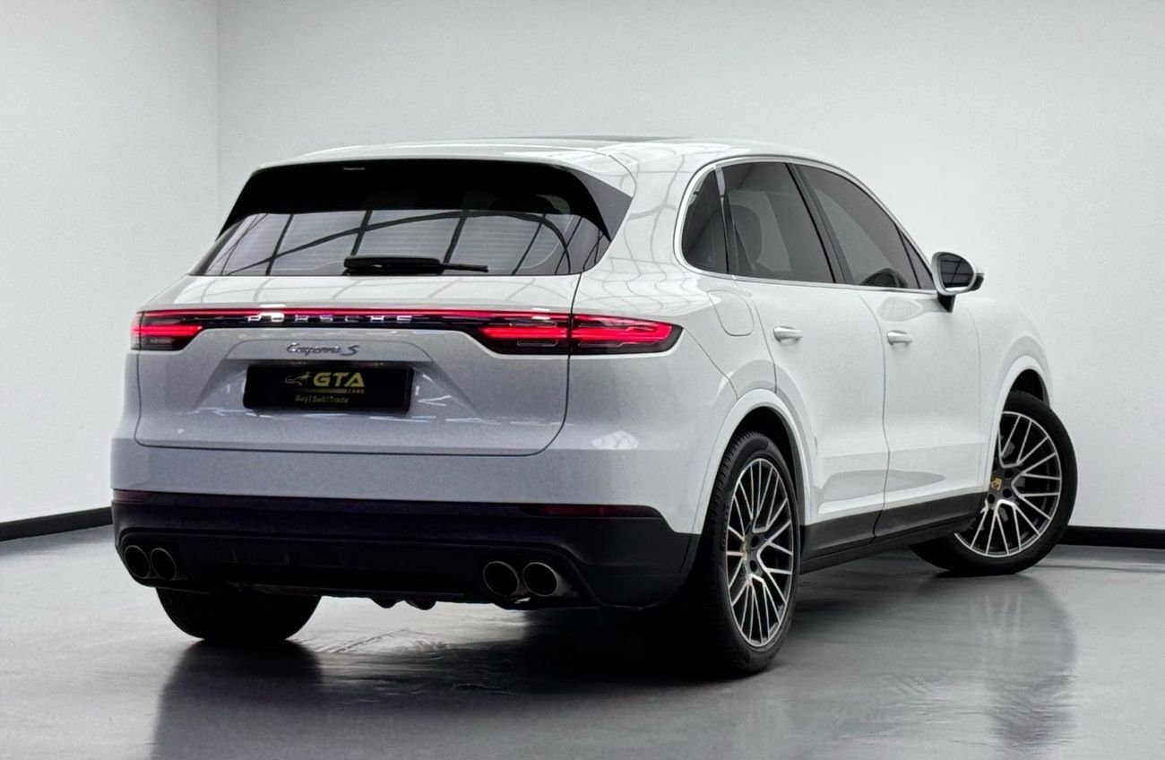 Porsche Cayenne S 2.9L (440 HP) 2018 Porsche Cayenne S, 2025 Porsche Warranty, Full Porsche Service History, GCC