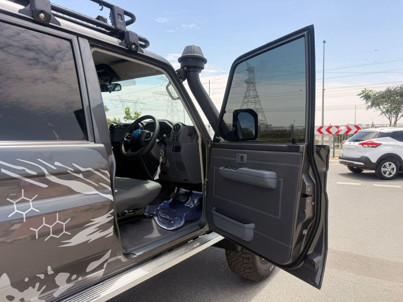 تويوتا لاند كروزر بيك آب -