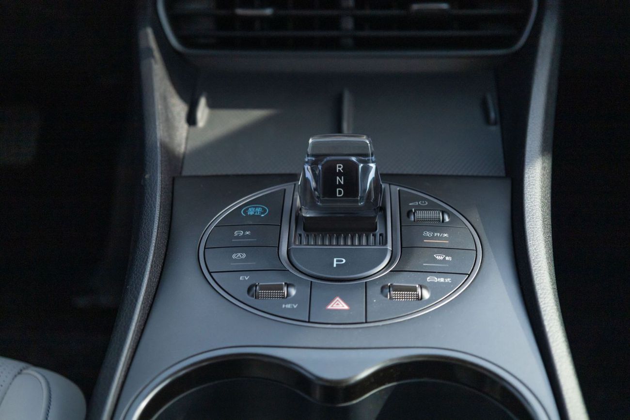 BYD Seal 2025 BYD Seal 05 Dm-I Luxury 1.5L - Plug-In Hybrid - Grey Inside Grey | Export Only