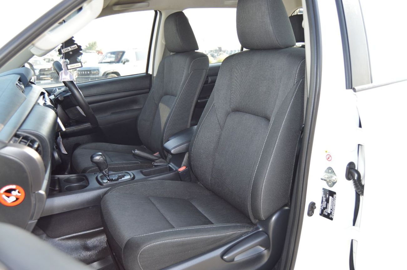 Toyota Hilux 2.8L Double cabin