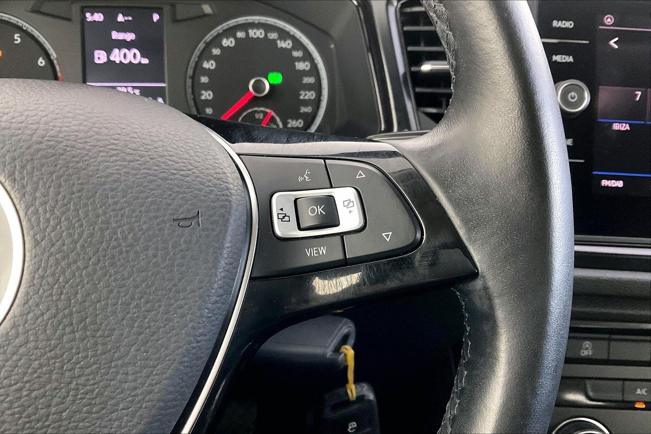 فولكس واجن T ROC Trend | شامل الضمان | 0 ﺪﻔﻋﺓ ﺃﻮﻟﻯ