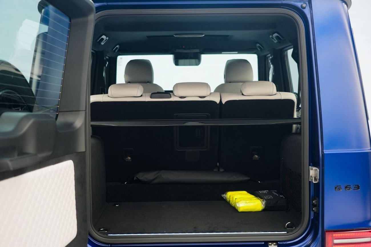 مرسيدس بنز G 63 AMG Mercedes-Benz G 63 | 2025 GCC 0km | Agency Warranty | AMG Package | Carbon Fiber | 22 inch Rims