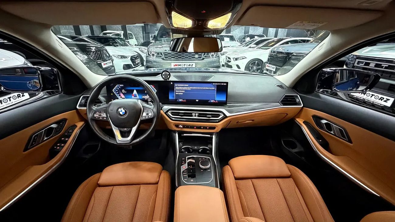 BMW 330i LUXURY LINE