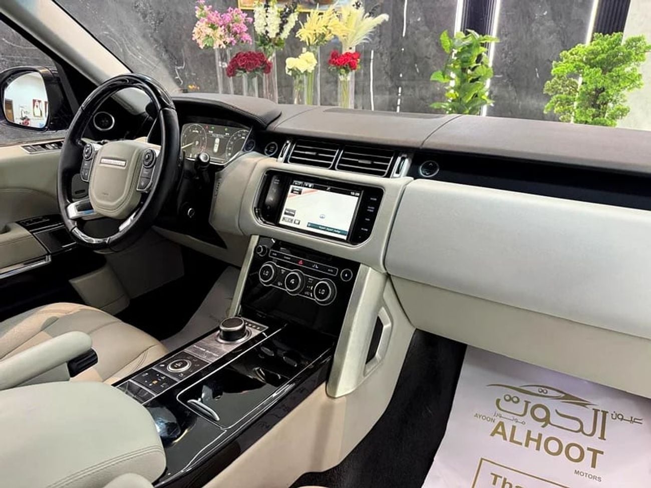 Land Rover Range Rover VOGUE SE SUPERCHARGED VOGUE V8 || GCC II FULLY LOADED || PERFECT CONDITION || 98k