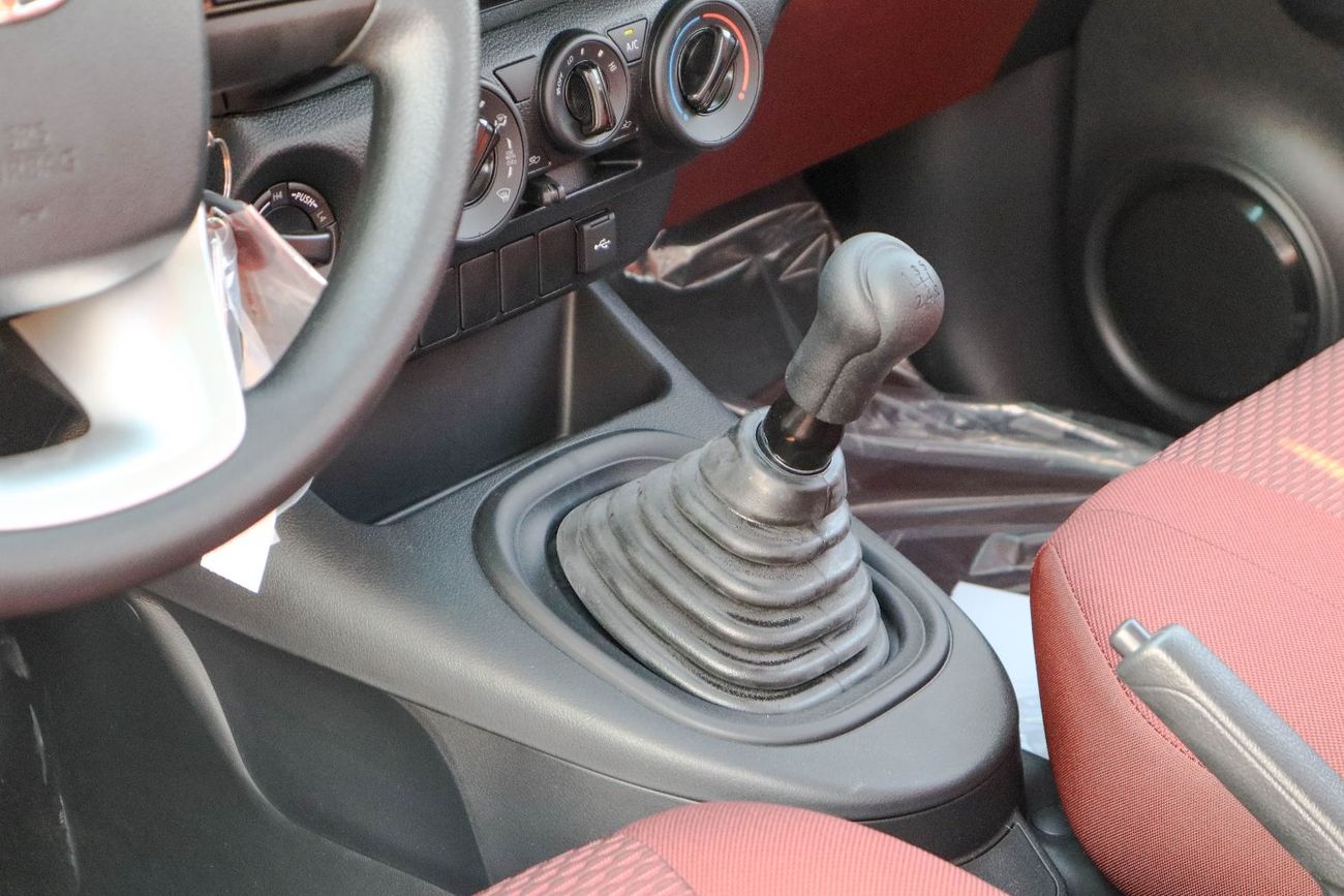 تويوتا هيلوكس GL 2.7L Single Cab Utility