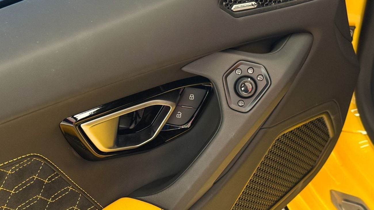 لامبورغيني هوراكان ايفو سبايدر Lamborghini Huracán EVO Spyder – V10 - 2023