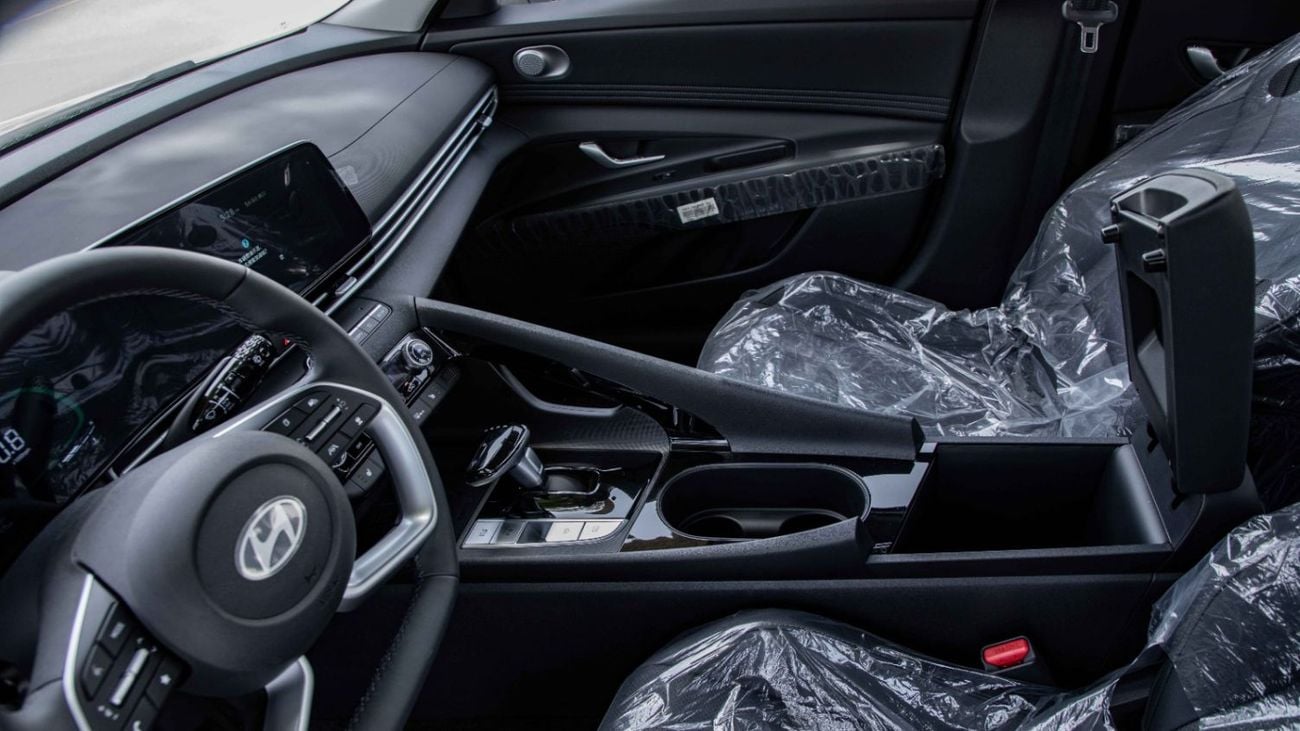 هيونداي إلانترا 1.5L Premium | 2025 | For Local Registration +10%