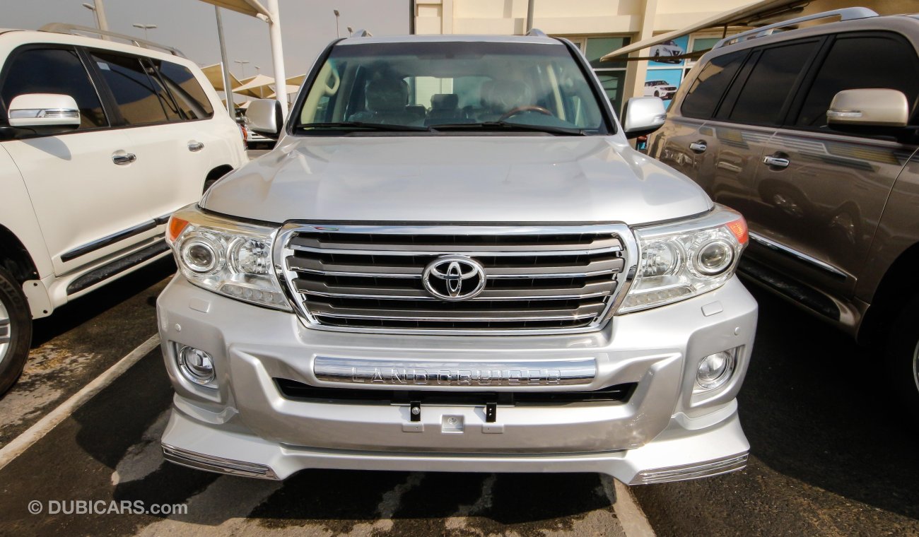 Toyota Land Cruiser GXR V6