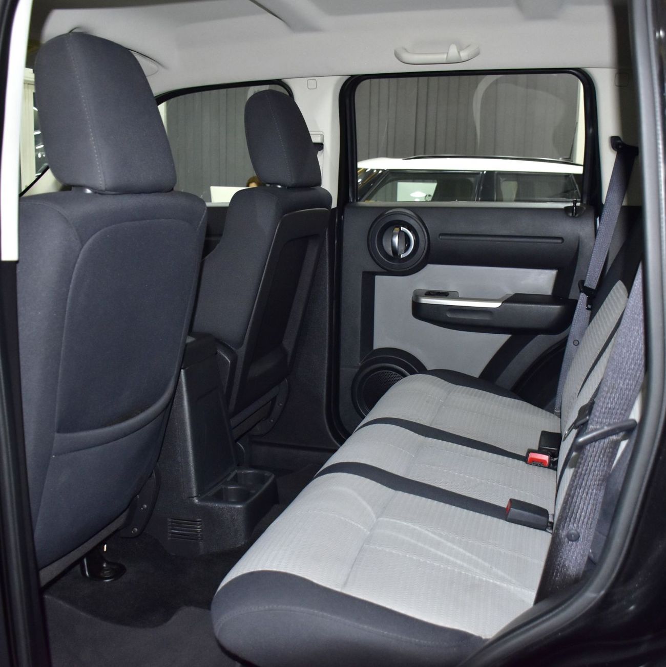 دودج نايترو EXCELLENT DEAL for our Dodge Nitro SXT 4x4 ( 2009 Model ) in Black Color GCC Specs