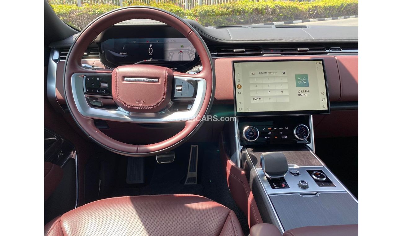 Land Rover Range Rover GCC SPEC UNDER WARRANTY AND SPEC