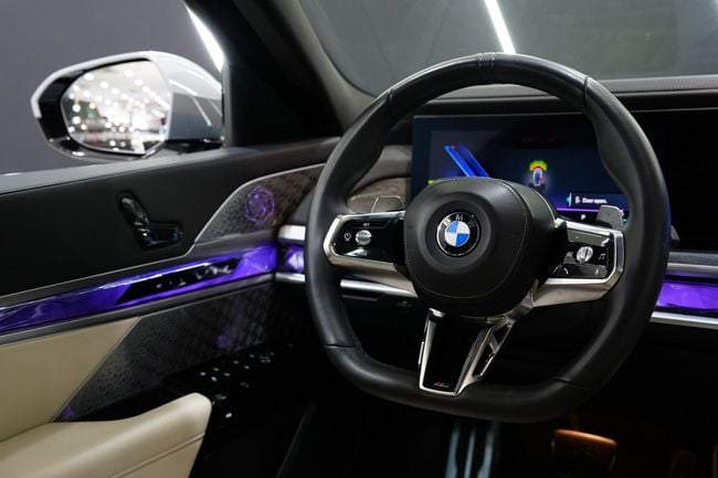 BMW 740i M SPORT, миниатюра 23