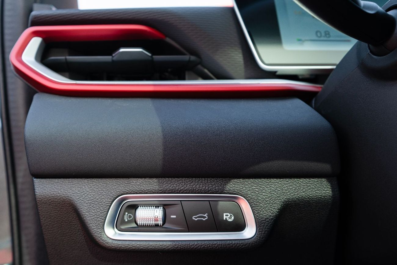 Geely Coolray Geely Coolray 1.5L  2025