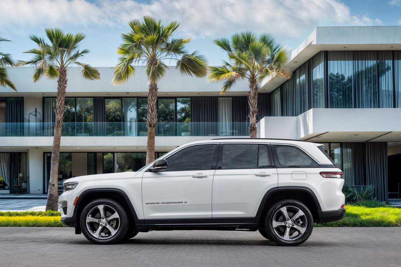جيب جراند شيروكي LIMITED Grand Cherokee Limited | 3,016 P.M | 0% Downpayment | JEEP WARRANTY | EXCELLENT CONDITION!
