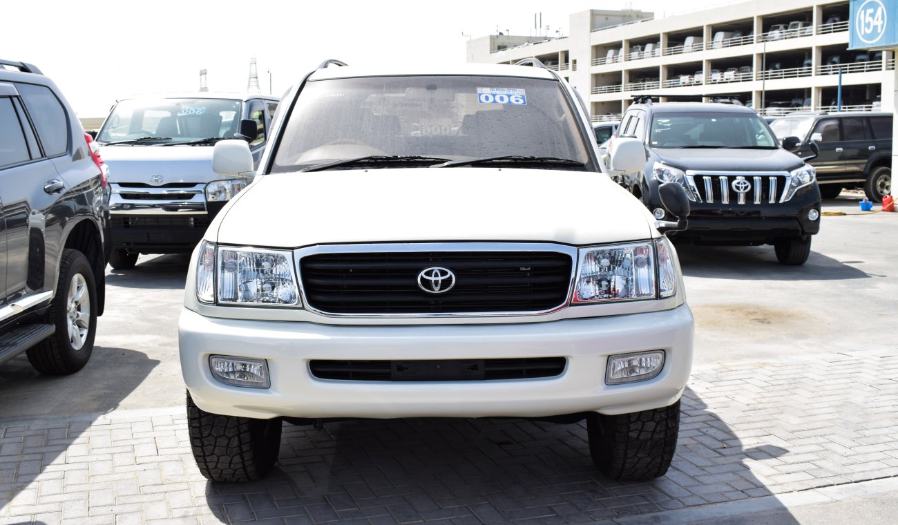 Toyota Land Cruiser VX Limited V8