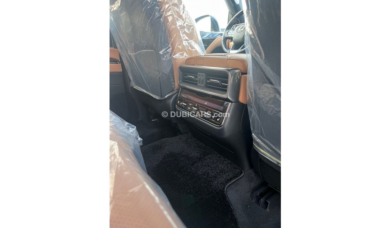 Lexus LX 600 LEXUS LX 600 SIGNUIGURE 3.5 PETROL