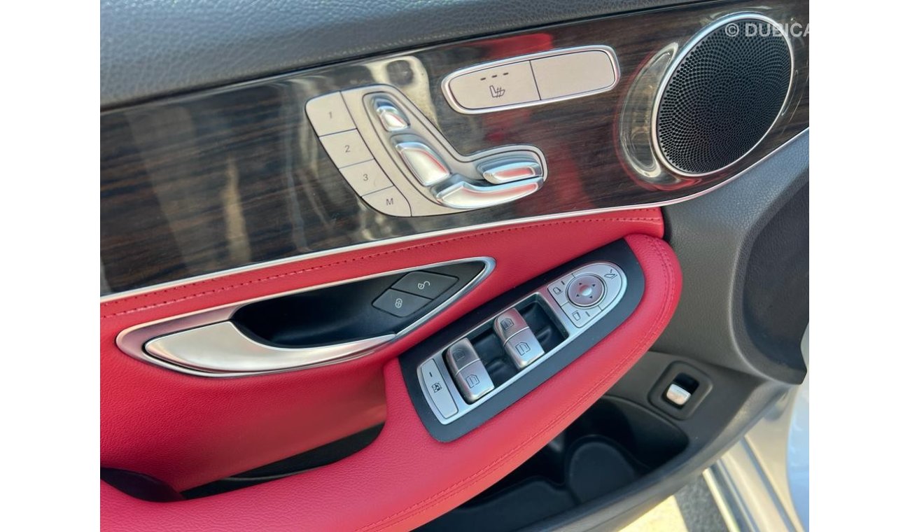 Mercedes-Benz C 300 Std MERCEDES BENZ C300 2016 FULL OPTION PANORAMIC DEALER WARRANTY