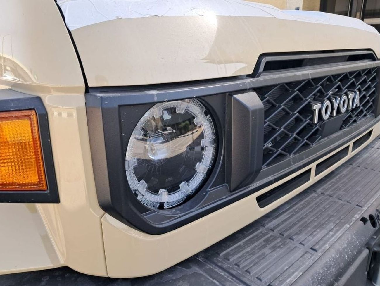 تويوتا لاند كروزر بيك آب LC79 DC 4.0L LX Z AT