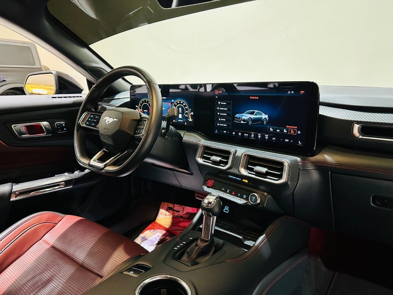 فورد موستانج GT Premium 5.0L (460 HP) Convertible A/T