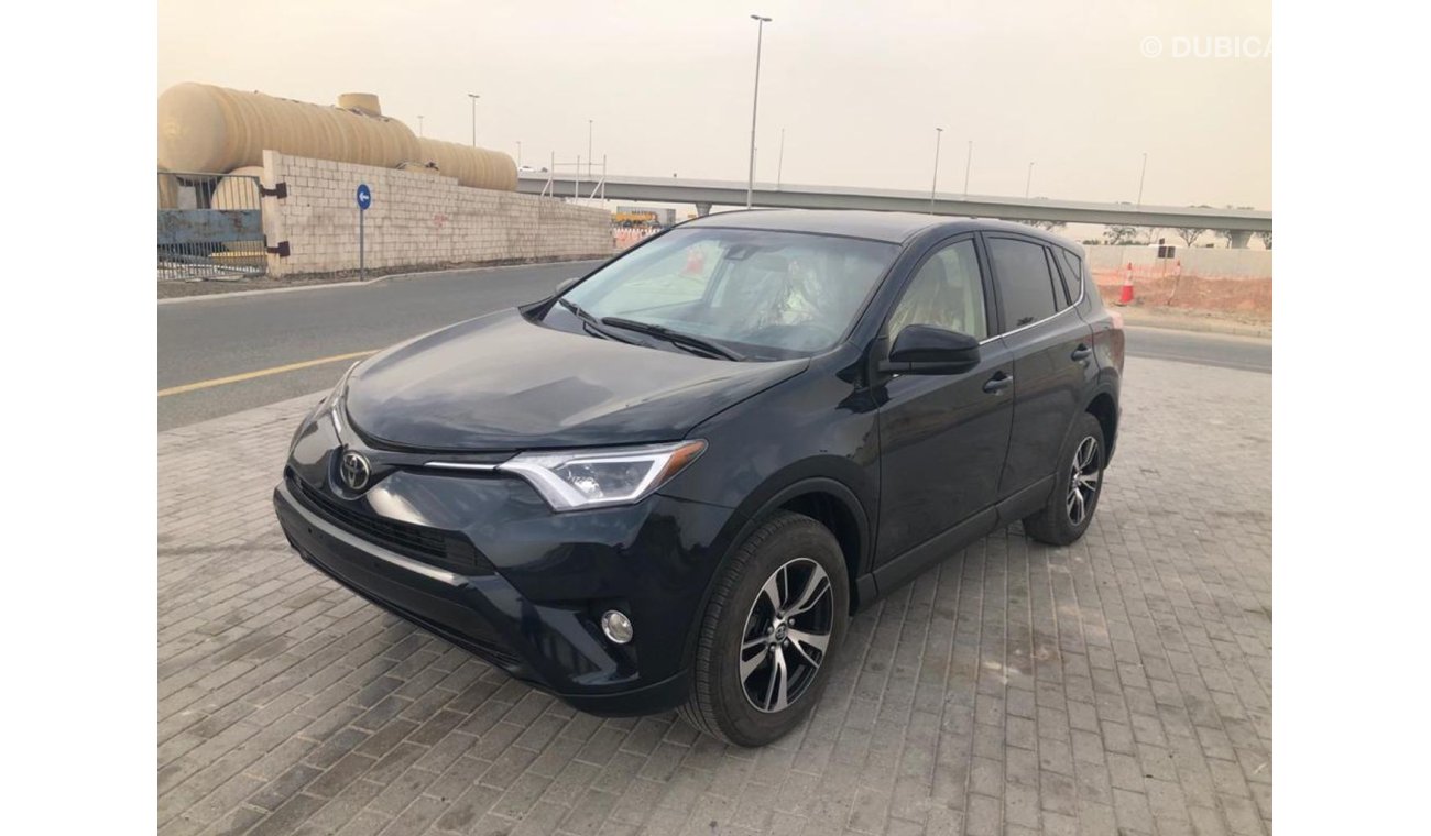 Toyota RAV4 LE 4x4, US specs