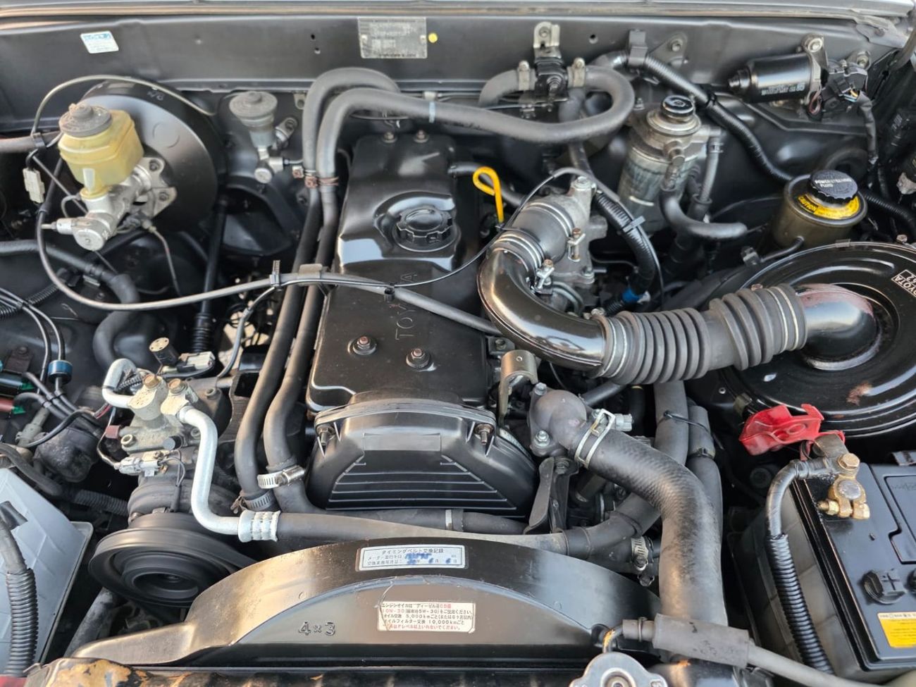 Toyota Hilux TOYOTA HILUX PICKUP RHD 1992 MODEL 2.8 L DIESEL MANUAL(PM11077)