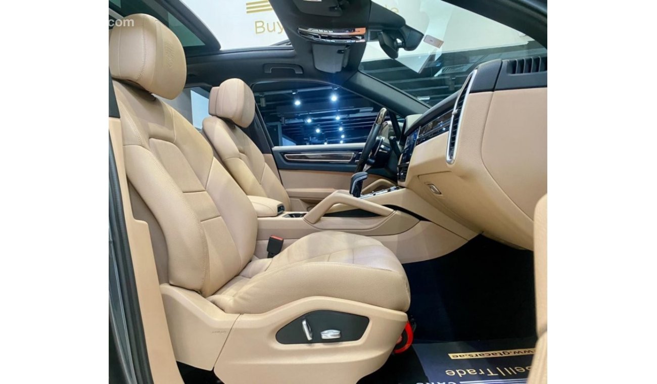 Porsche Cayenne 2019 Porsche Cayenne, Porsche Warranty, Full Porsche Service History, Low KMs, GCC