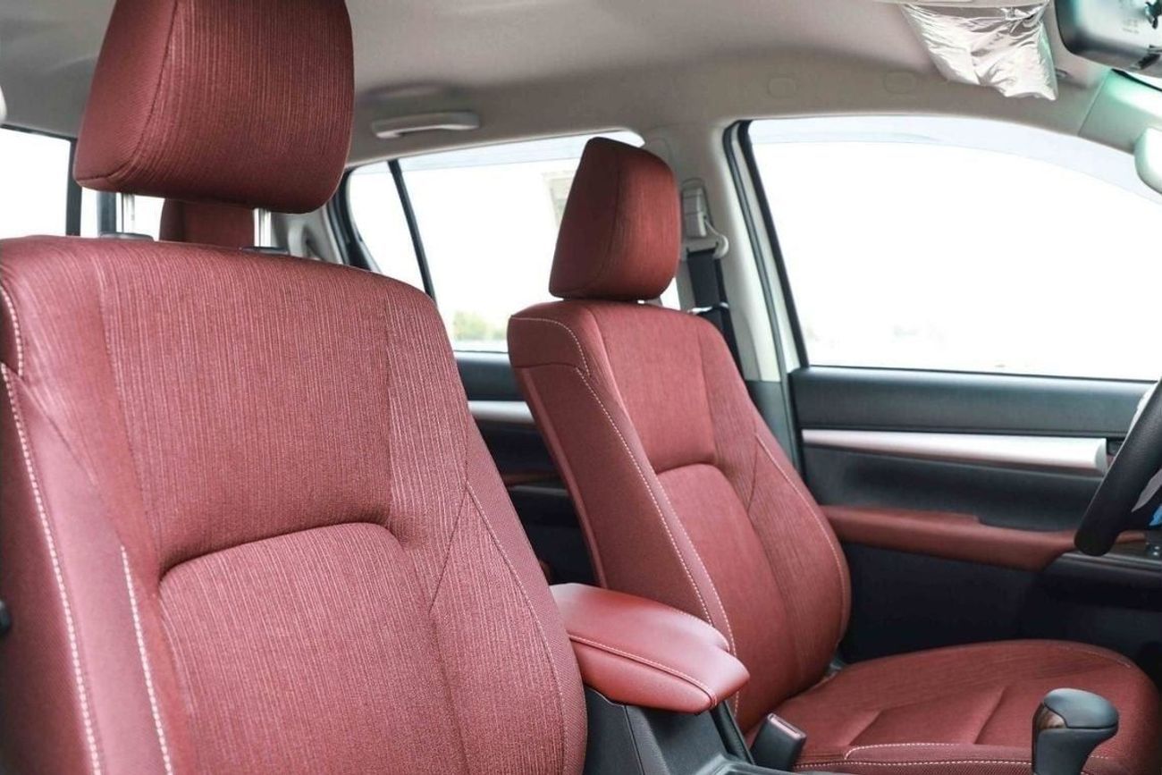 تويوتا هيلوكس 2025 TOYOTA HILUX HI 2.7 - PLATINUM WHITE PEARL inside MAROON | Export Only