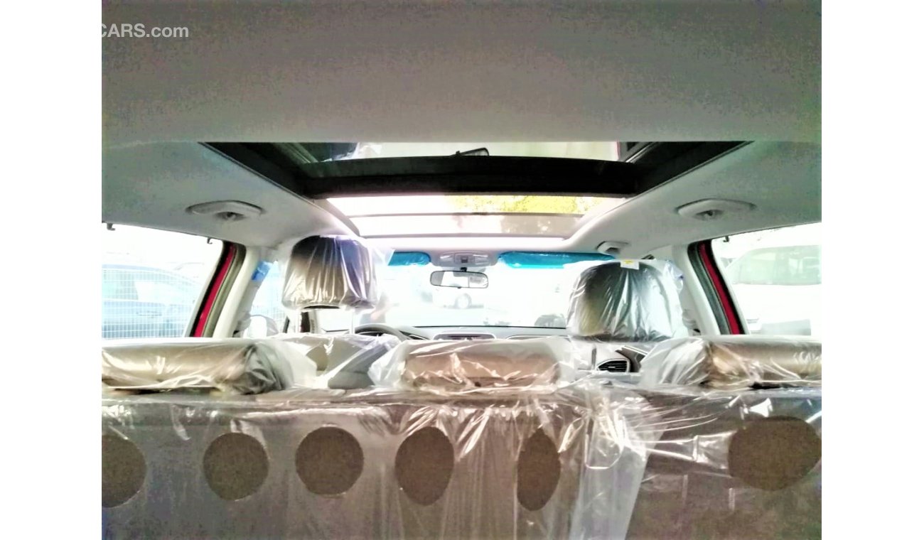 Hyundai Santa Fe V4  with sun roof