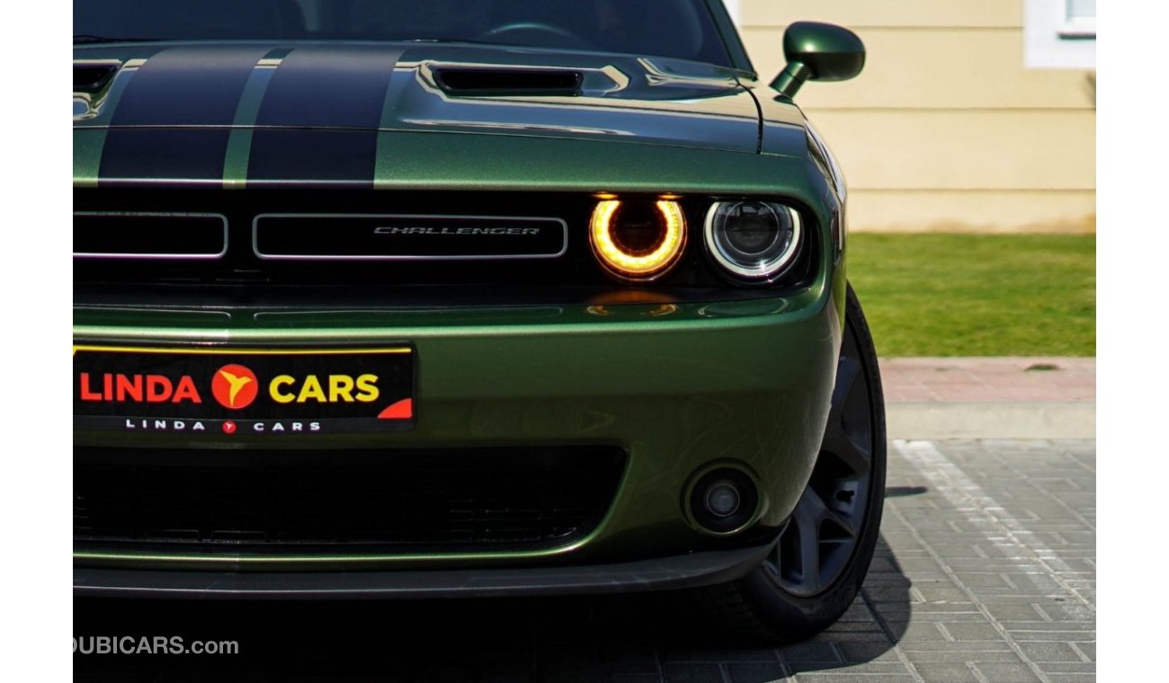 Dodge Challenger SXT Supertrack