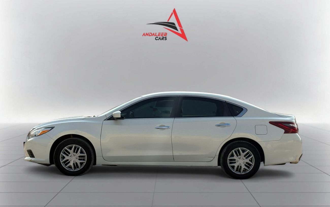 نيسان ألتيما S 2.5L I4 A/T | 2018 | GCC SPECS | WHITE EXTERIOR | AED 480 per month