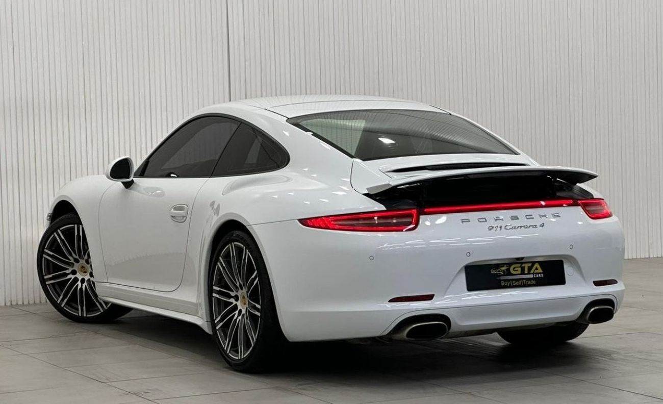 Porsche 911 2015 Porsche 911 Carrera 4, Service History, Low Kilometers, GCC Specs