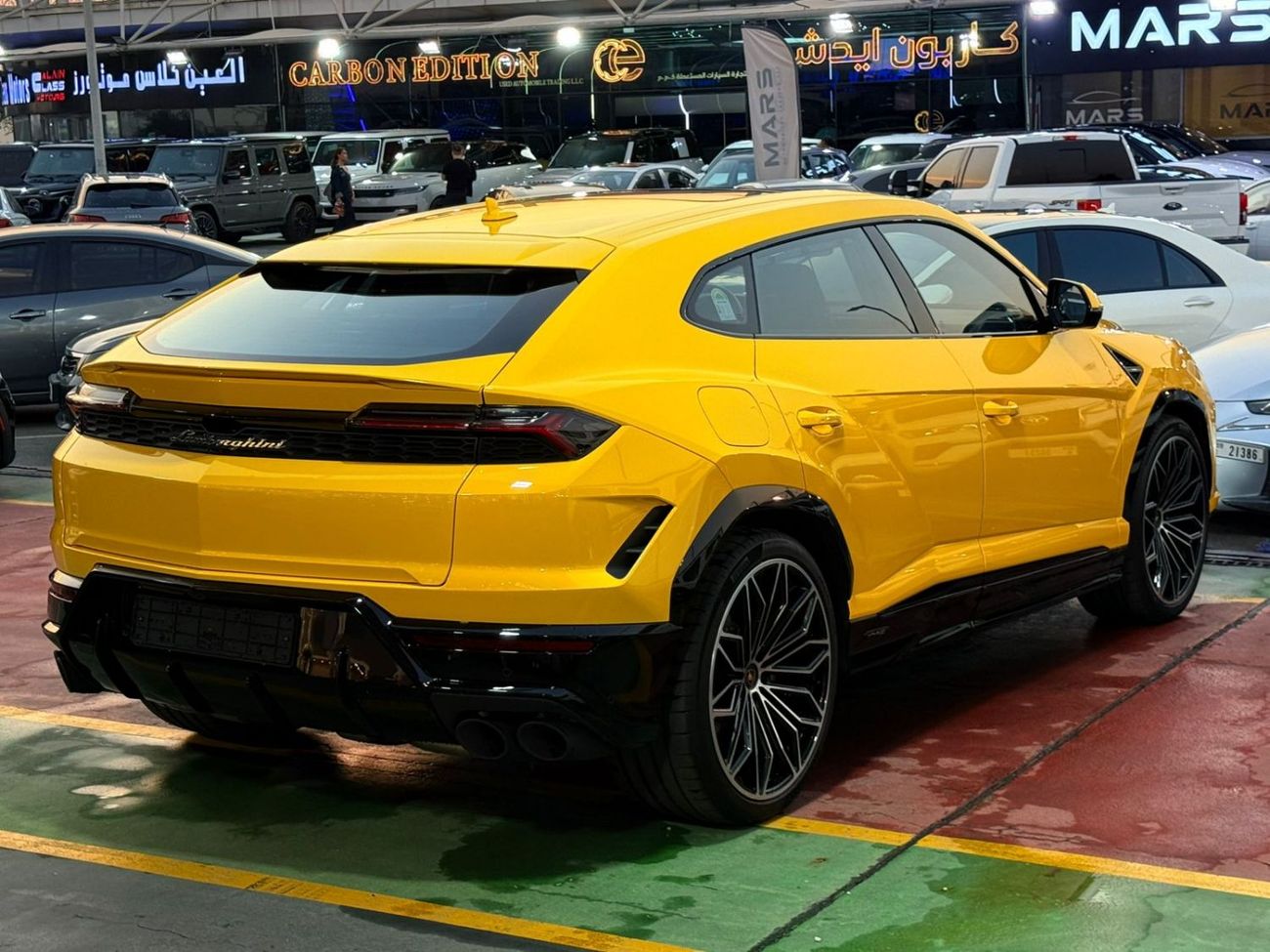 لامبورغيني اوروس STD 4.0T V8