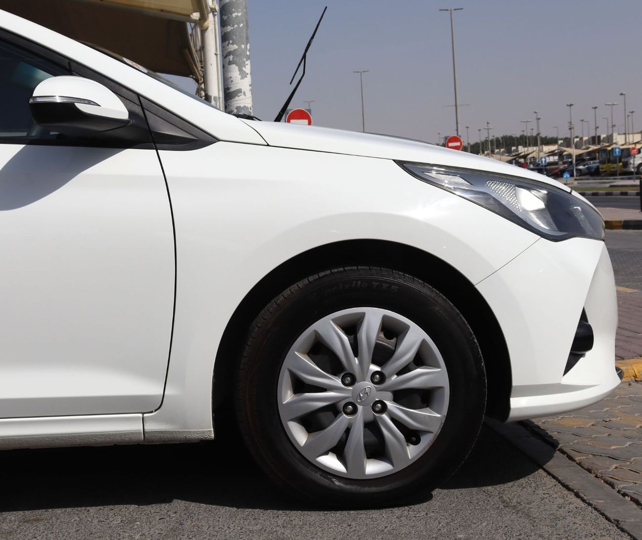 Hyundai Accent Comfort+ 1.5L Hyundai Accent 2023 - GCC - Accident-Free - 1.5L  - Low Mileage - Excellent Condition