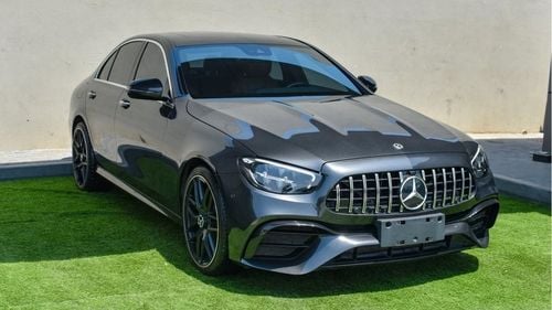 Mercedes-Benz E 350 2.0L  Rear-Wheel Drive