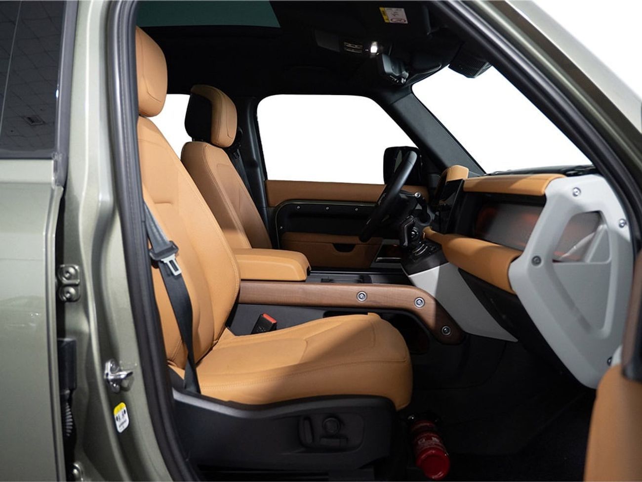 لاند روفر ديفندر 2024 Land Rover Defender 110 P400 HSE / Land Rover Warranty & Service Contract