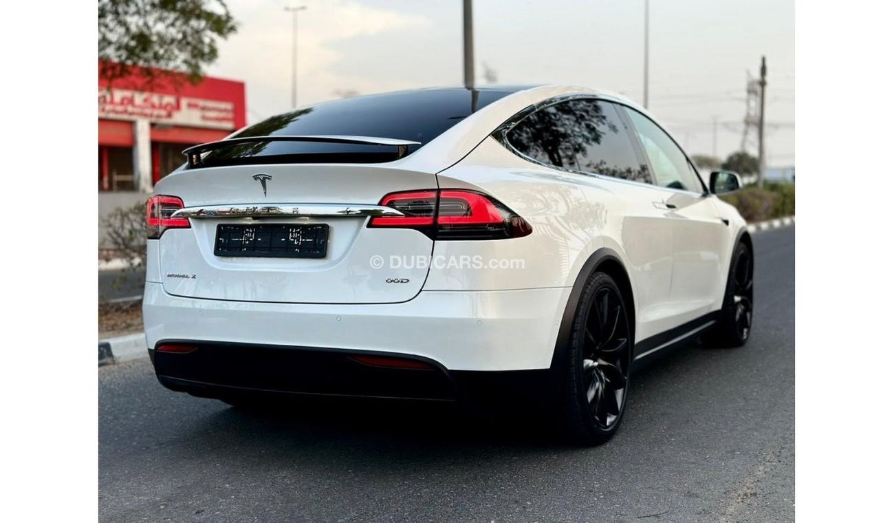 Tesla Model X 90D original paint, clean car, GCC