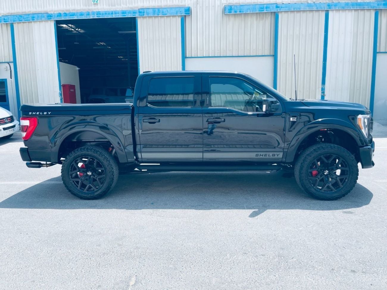 فورد F 150 XLT CREW CAB Shelby 5.0L Shelby SuperSnake 5.0L V8 in RIGHT HAND DRIVE (EXPORT ONLY)