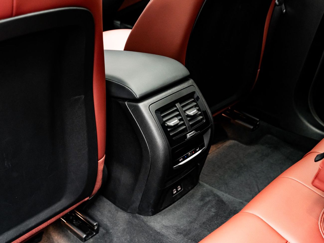 بي أم دبليو X4 xDrive 30i 2.0L