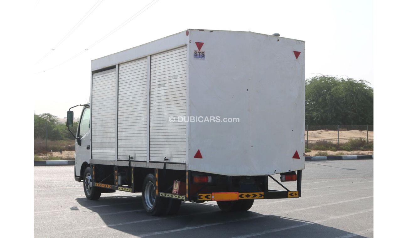 هينو 300 2020 | 300 SHUTTER WATER BODY 3.5 TON WITH GCC SPECS AND EXCELLENT CONDITION