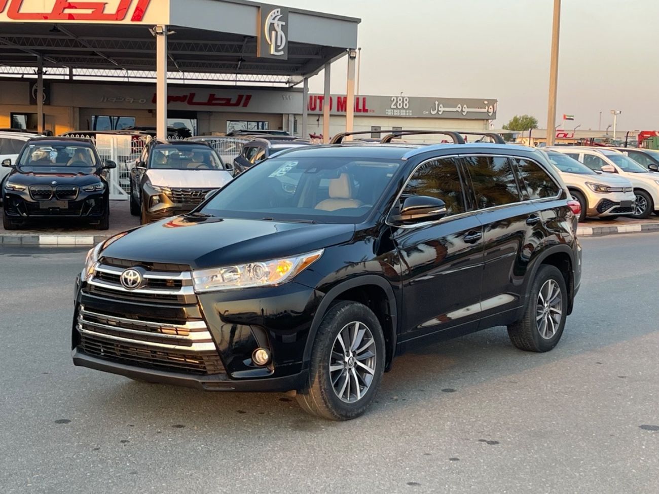 Toyota Highlander 2017 TOYOTA HIGHLANDER XLE 4x4 FULL OPTIONS IMPORTED FROM USA