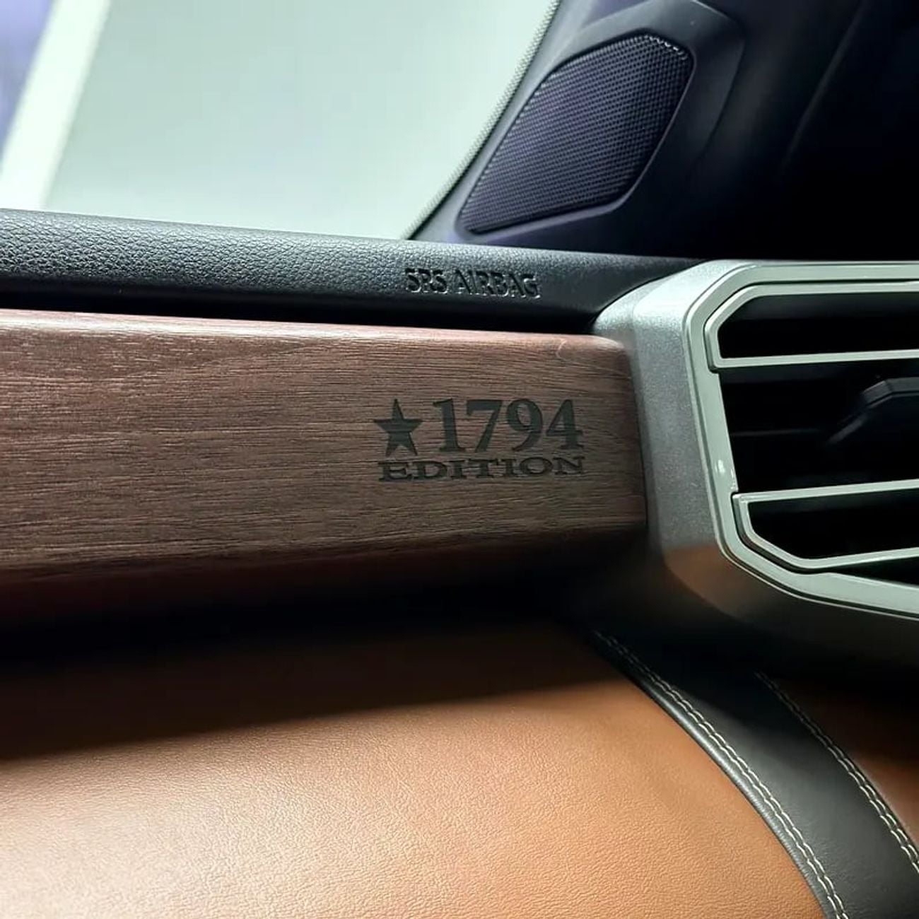 تويوتا تاندرا 1794 Edition