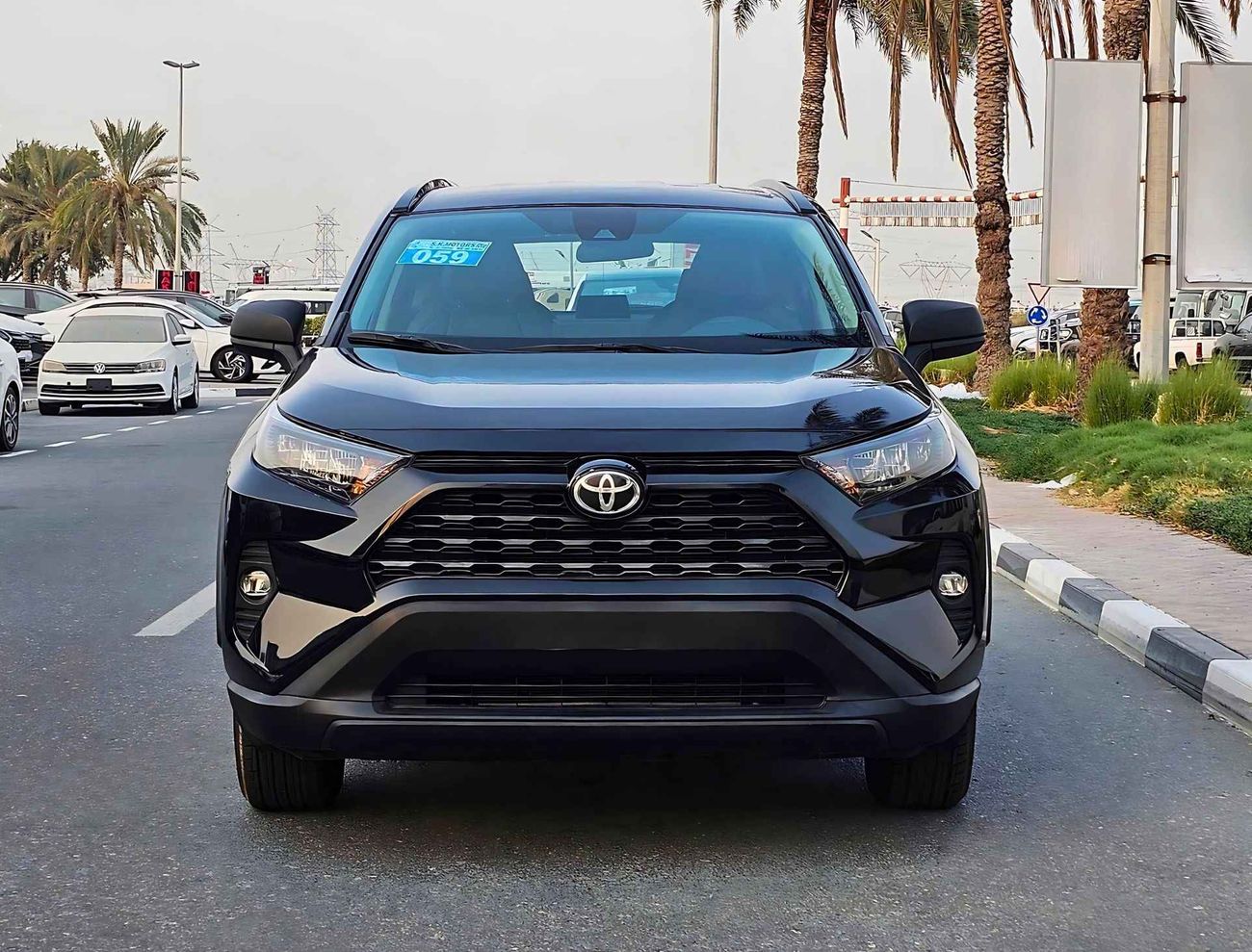 تويوتا راف ٤ LE/ ORG AIRBAG/ DVD CAMERA/ LEATHER/ RIMS/ 1036 MONTHLY/ LOT# 204152