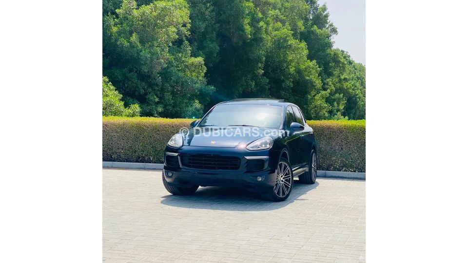 Used Porsche Cayenne Std Good condition car GCC 2016 for sale in Dubai