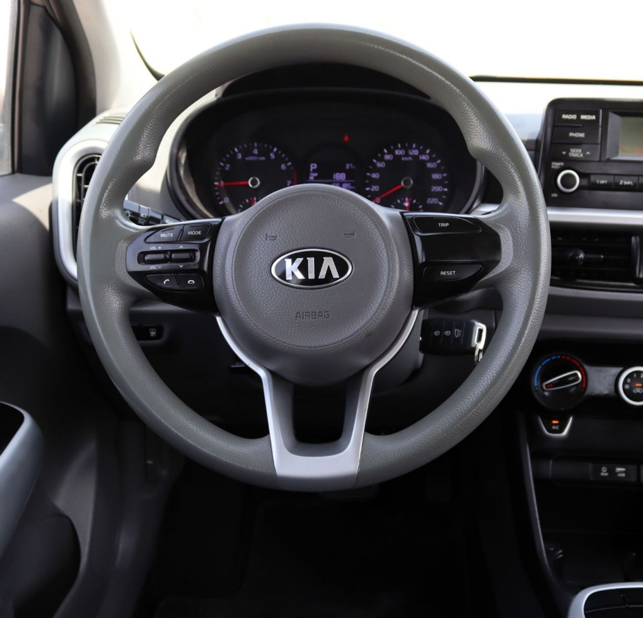 Kia Picanto 1.2L EX 2019 Kia Picanto GCC edition in excellent condition 105,000 KM mileage, with a 1200 cc engin