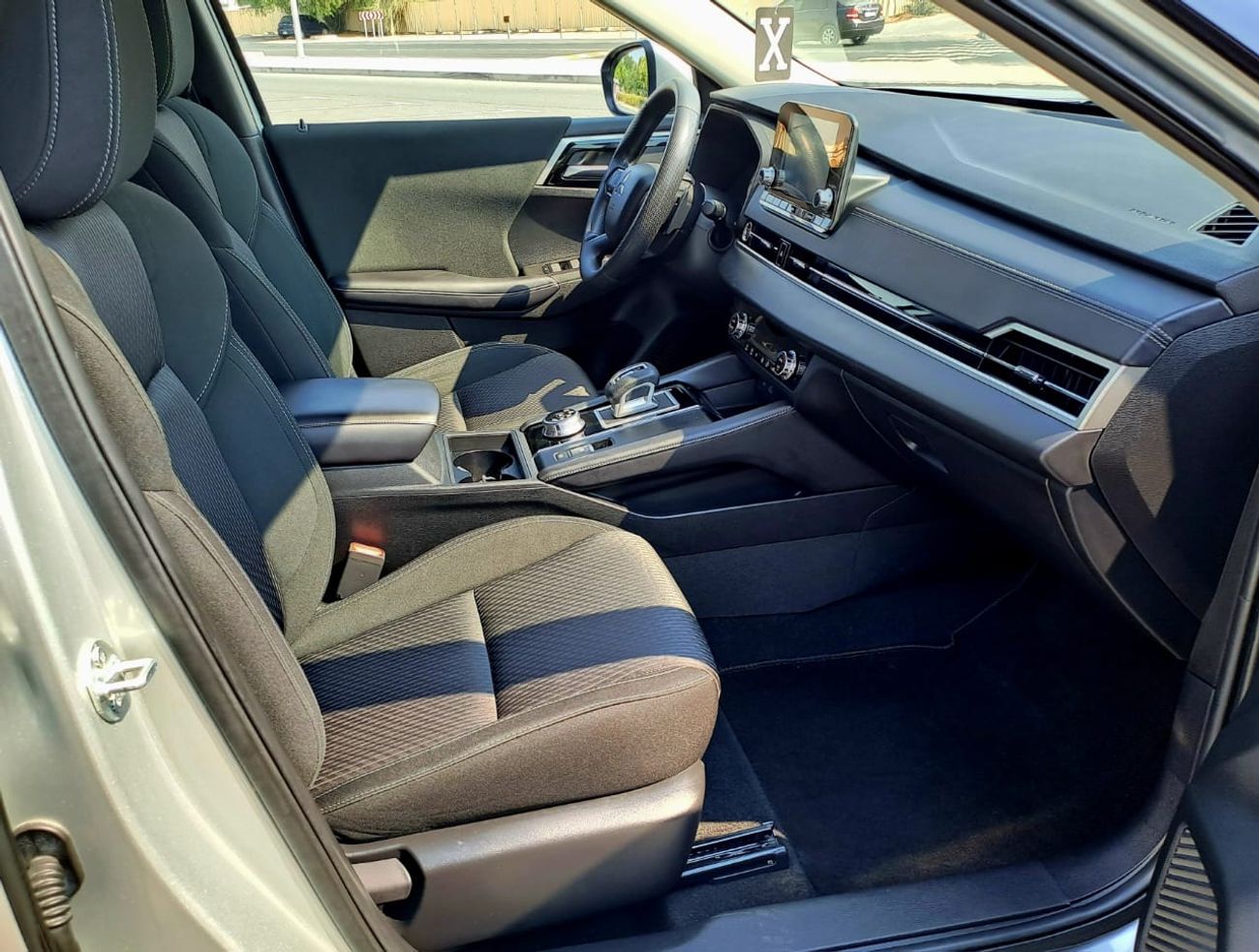 Mitsubishi Outlander GLX 2.4L 1130-Monthly l GCC l Cruise, Camera, GPS l Accident Free