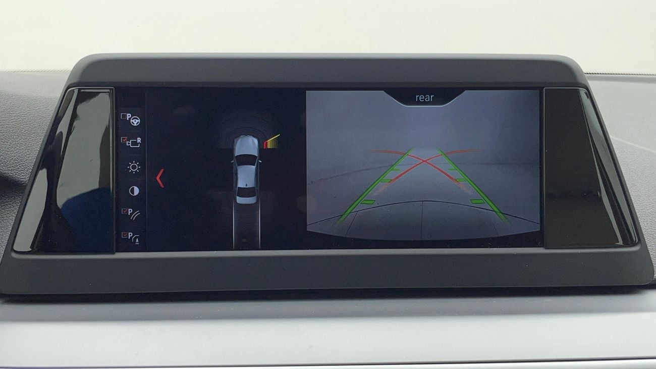 بي أم دبليو 520i EXCLUSIVE 2 | بدون دفعة مقدمة | اختبار القيادة في المنزل