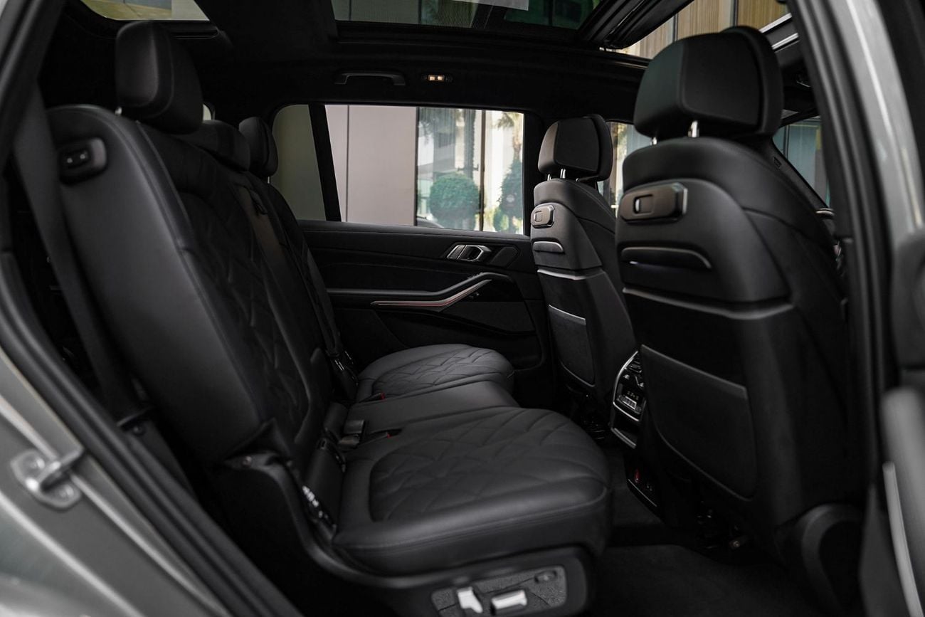 BMW X7 XDrive 40i Fully loaded Clean title 2keys Original paint no accident completely serviced