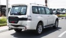 ميتسوبيشي باجيرو ميتسوبيشي باجيرو GLS 2022 موديل SUV. 4WD أبيض / بيج ، كاميرا خلفية ، 3.8 لتر بنزين ، 5 أبواب ..... ح