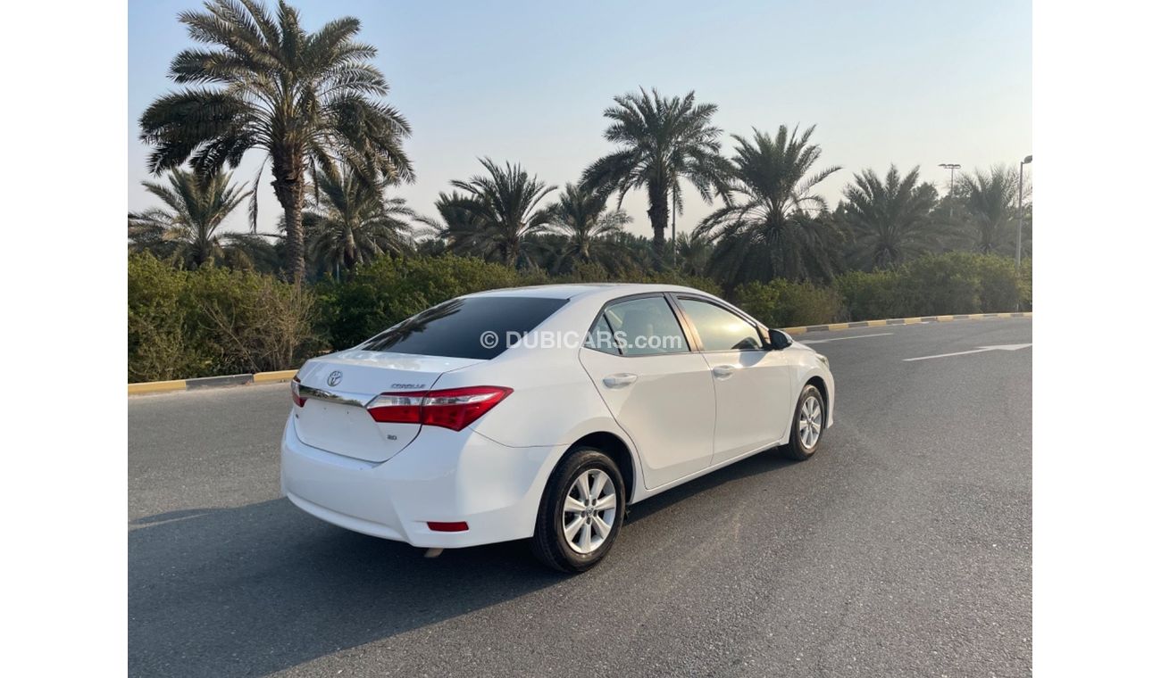 تويوتا كورولا Toyota Corolla  model 2015    ( GCC_ SPEC) VERY GOOD CONDITION