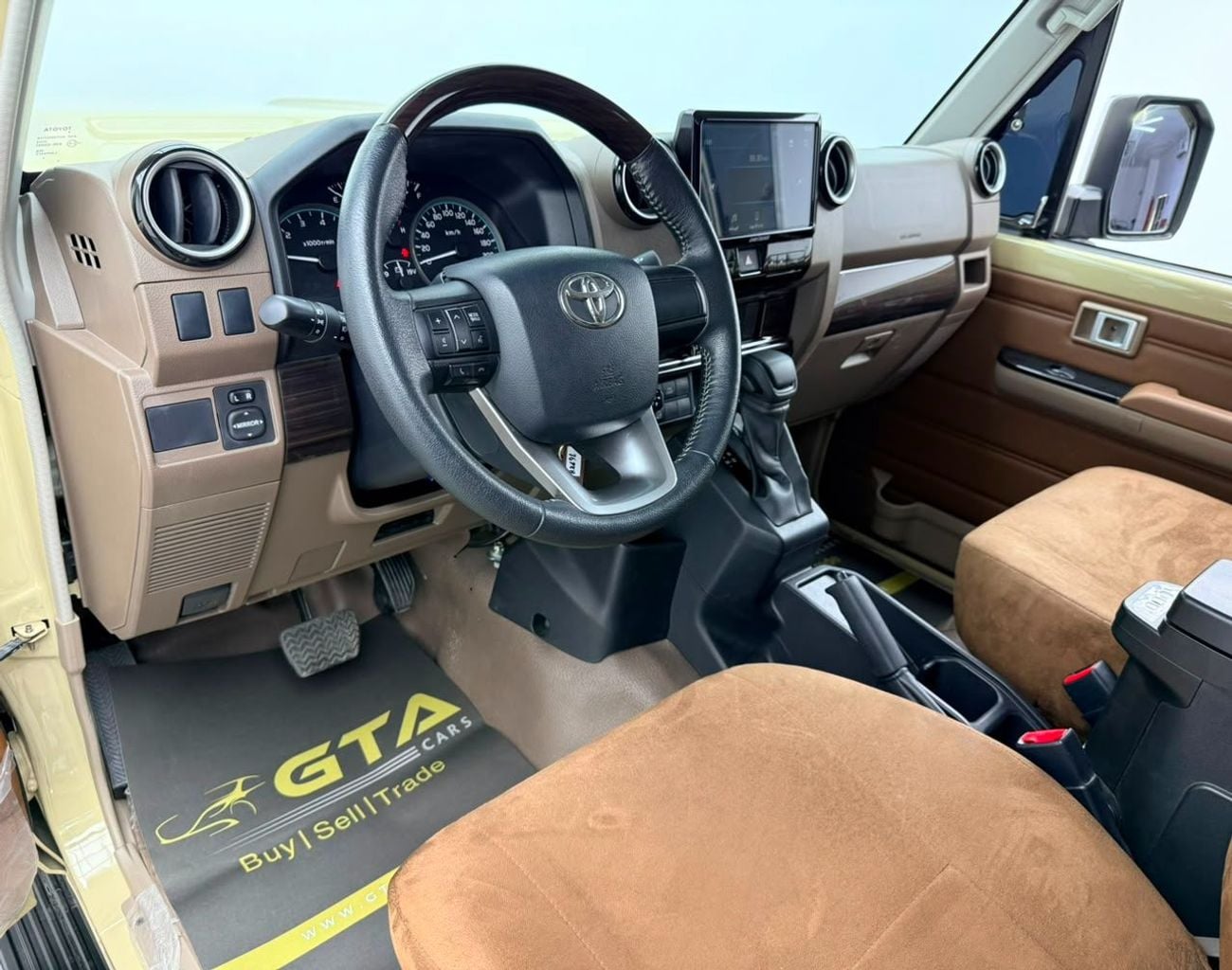 Toyota Land Cruiser 70 LC79 LX 2024 Toyota Land Cruiser 79 LX, Auto Guard Warranty, Excellent Condition, GCC