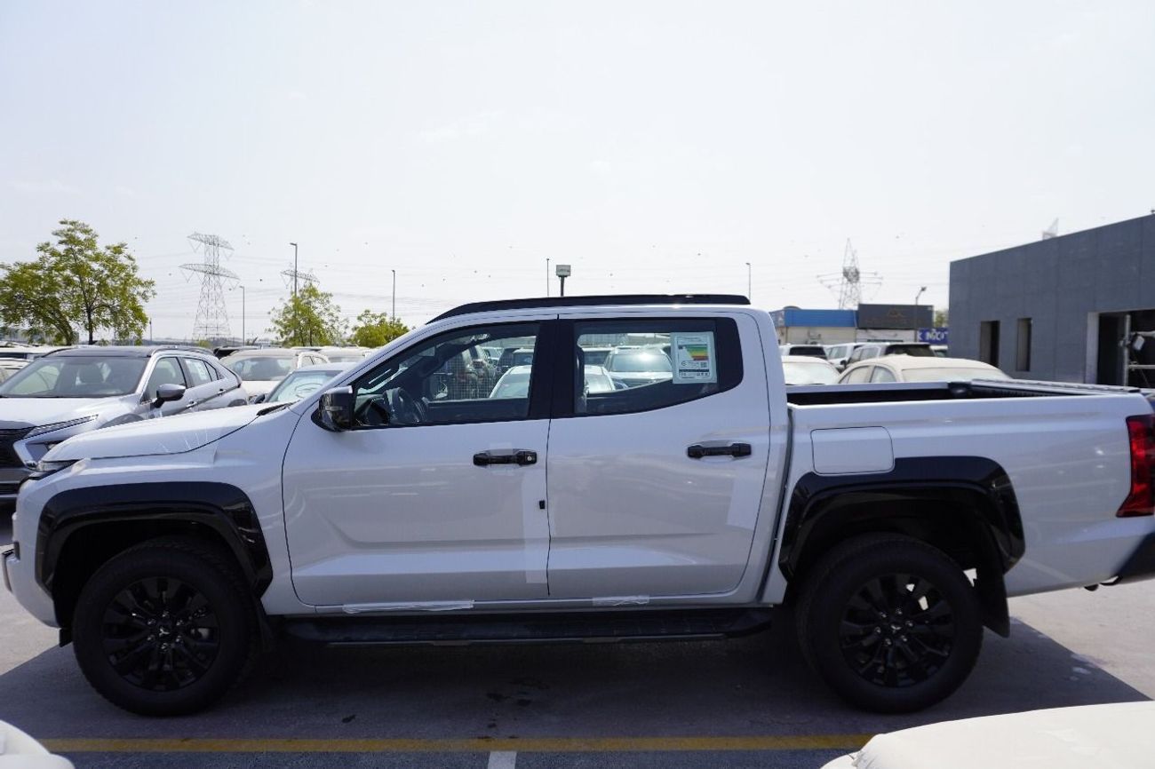 ميتسوبيشي L200 .